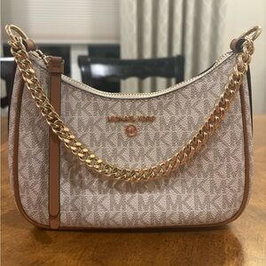 Micheal Kors monogram shoulder bag